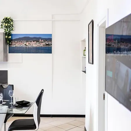 Homeholidaysanremo - 2,0