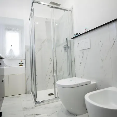 Homeholidaysanremo - 2,0