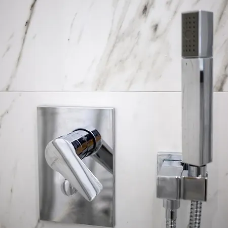 Homeholidaysanremo - 2,0 公寓 *