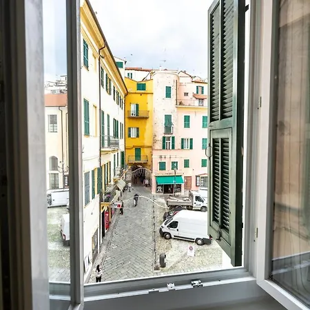 Homeholidaysanremo - 2,0 *