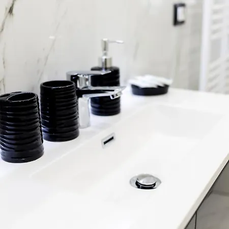 Homeholidaysanremo - 2,0 Apartamento *